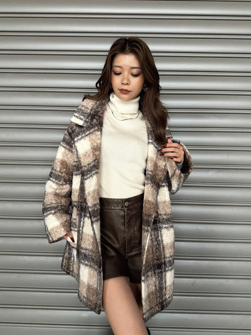 チェック柄ミドル丈コート